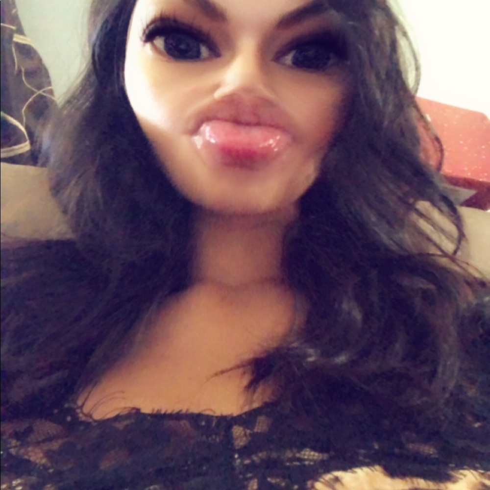 Meet your Posher, Veronica